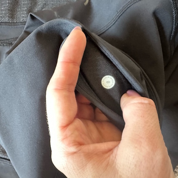 Lululemon mesh/lace leggings - Picture 5 of 5